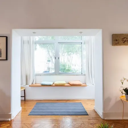Flh With Terrace Apartment